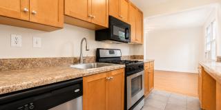 2026 Move-In Special – $500 LEASE SIGNING BONUS!! Charming 2-Bedroom Condo in Fort Dupont Park – Move-In Ready! Gallery 1