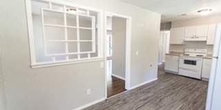 Well-kept home + 3 bedroom + 1 bathroom Gallery 12