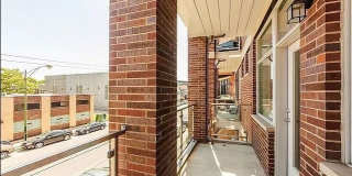 2442 N Clybourn Avenue Gallery 16