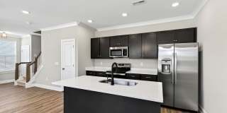 Charming Craftsman-Style 3-Bedroom Townhome in Garner! Gallery 13