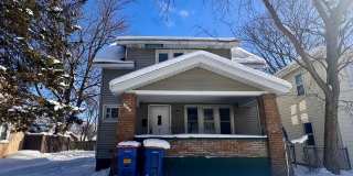 1716 Linden SE - Water included Gallery 1