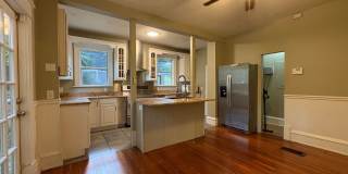Charming 3 BR Home in Thornton Park - Quick Walk to Restaurants and Shops! Gallery 28