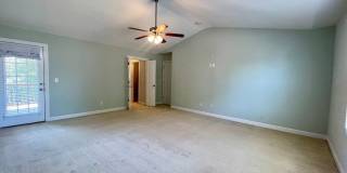 Stunning 4 Bedroom, 2.5 Bath Home Just 3 Blocks to Chesapeake Bay Gallery 29