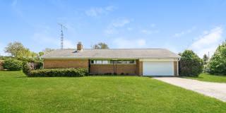 Three Bedroom Two Bath Single Family Home! Gallery 1