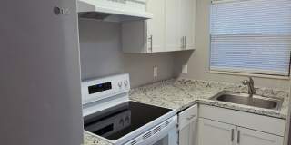 Studio garage apartment Gallery 8