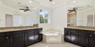 148 NW Emerson Place Gallery 22