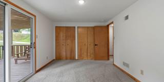 READY FOR MOVE IN! DON'T MISS THIS RENOVATED 2-BEDROOM TOWNHOME IN WEST MIFFLIN! Gallery 11