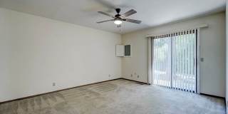 Beautiful Two-Story 3bed/2bath Townhome Available in Westside Norman!! Gallery 18
