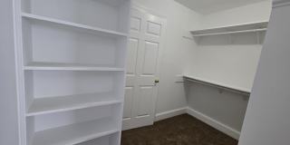 102 White Oak Drive Gallery 21