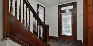 Great CENTRAL Location 5 Bedroom House - Virtual Showings Available Gallery 6