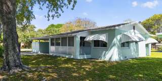 Charming Oakland Park 2BR House - Rent Includes Internet & Water Gallery 4