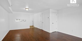 826 Bennett Avenue Gallery 1