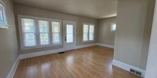 Large 3 Bedroom 1 bath, 2 car garage West Allis home Gallery 6