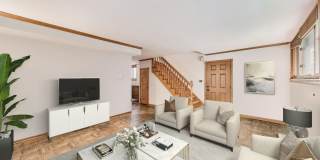 UIC Area 3-Bedroom Checks All the Boxes Gallery 5