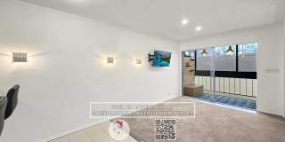 Bright 1 bed/1 bath located in the heart of Rockridge includes water, garbage, 1 parking! Gallery 1