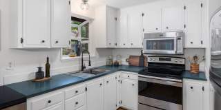 Remodeled Rambler with 2/Car garage, RV Parking and an Impressive Back Yard!!!!! Gallery 13