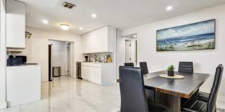 Single Family Home in Non HOA East Boca Raton Gallery 14