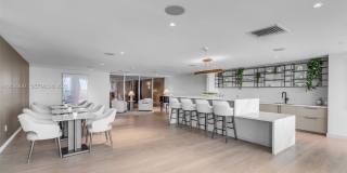 900 Biscayne Boulevard Gallery 17