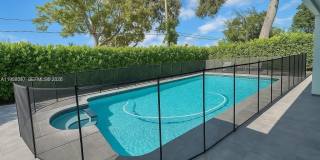 575 NE 179th Dr Gallery 1