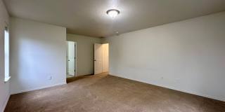 Modern updated 5 BD / 3 BA with Double Car Garage in Oregon City! Modern updated 5 BD / 3 BA with Double Car Garage in Oregon City! Gallery 31