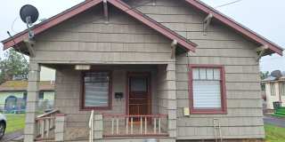 Charming 2 bed 1 bath Gallery 1