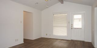 7222 RIMWOOD Gallery 6