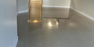 2955 Riverside Drive Gallery 3