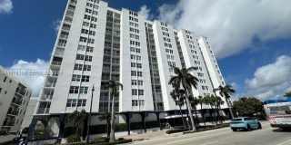 6450 Collins Ave Gallery 1