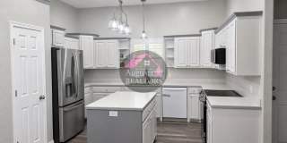 Spacious 4 bedroom home! Gallery 10