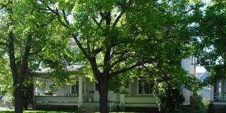 RENOVATED STUDIO WEST CENTRAL APARTMENT | HISTORIC BUILDING | PET FRIENDLY | AVAIL NOW Gallery 8