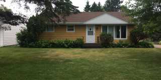 Great Home W/Detached Garage, Close to Campus! Gallery 1