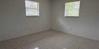 3/1.5 Palm City Home Gallery 6