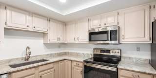 7840 E Camelback Road Gallery 5