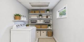 AUGUST 1 Beautiful 3 bedroom 1 bath house - private yard - ample parking quiet street Gallery 9