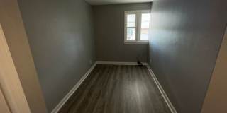Updated 2 bedroom 1 bath home for rent Gallery 13