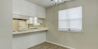 Albany Ridge Apartments – Comfortable Living in West Lubbock Gallery 10