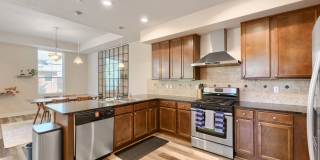 Evolve Real Estate: Gorgeous Condo with Garage Parking in Congress Park AVAILABLE MAY 15! Gallery 8