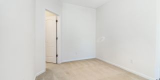 24620 BYRNE MEADOW Square Gallery 17