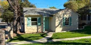 2 bedroom 1 bath home with garage Gallery 1
