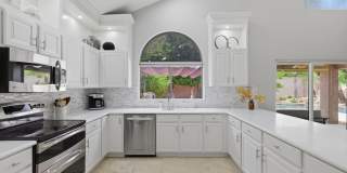 9750 E GELDING Drive Gallery 13