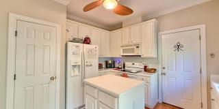Stunning 3BD, 2.5BA Downtown Raleigh End Unit Townhome with a 1-Car Garage in a Prime Location Near NC State and Tons of Shopping & Dining Options Gallery 6