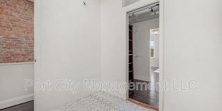 207 South Ellwood Avenue Gallery 14