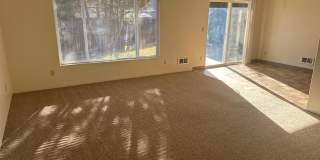 Quiet Eastside 3 Bdrm House, 2 Bath, All appliances in Kitchen, Attached Garage, Fenced Yard Gallery 3