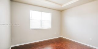 2281 NE 42nd Cir Gallery 7