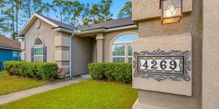 4269 VICTORIA LAKES Drive W Gallery 1