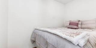 Charming comfy Studio in La Jolla Village! Gallery 21