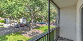 Great Brandon Location! Gallery 19