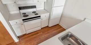 1300-6 CHESTNUT Street Gallery 11