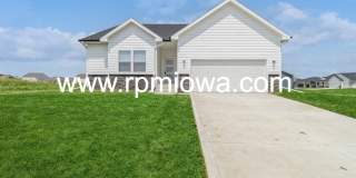 STUNNING HOME!! 4 Bed, 3 Bath Home in Altoona Gallery 1
