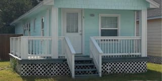 609 W Liberty St Gallery 1